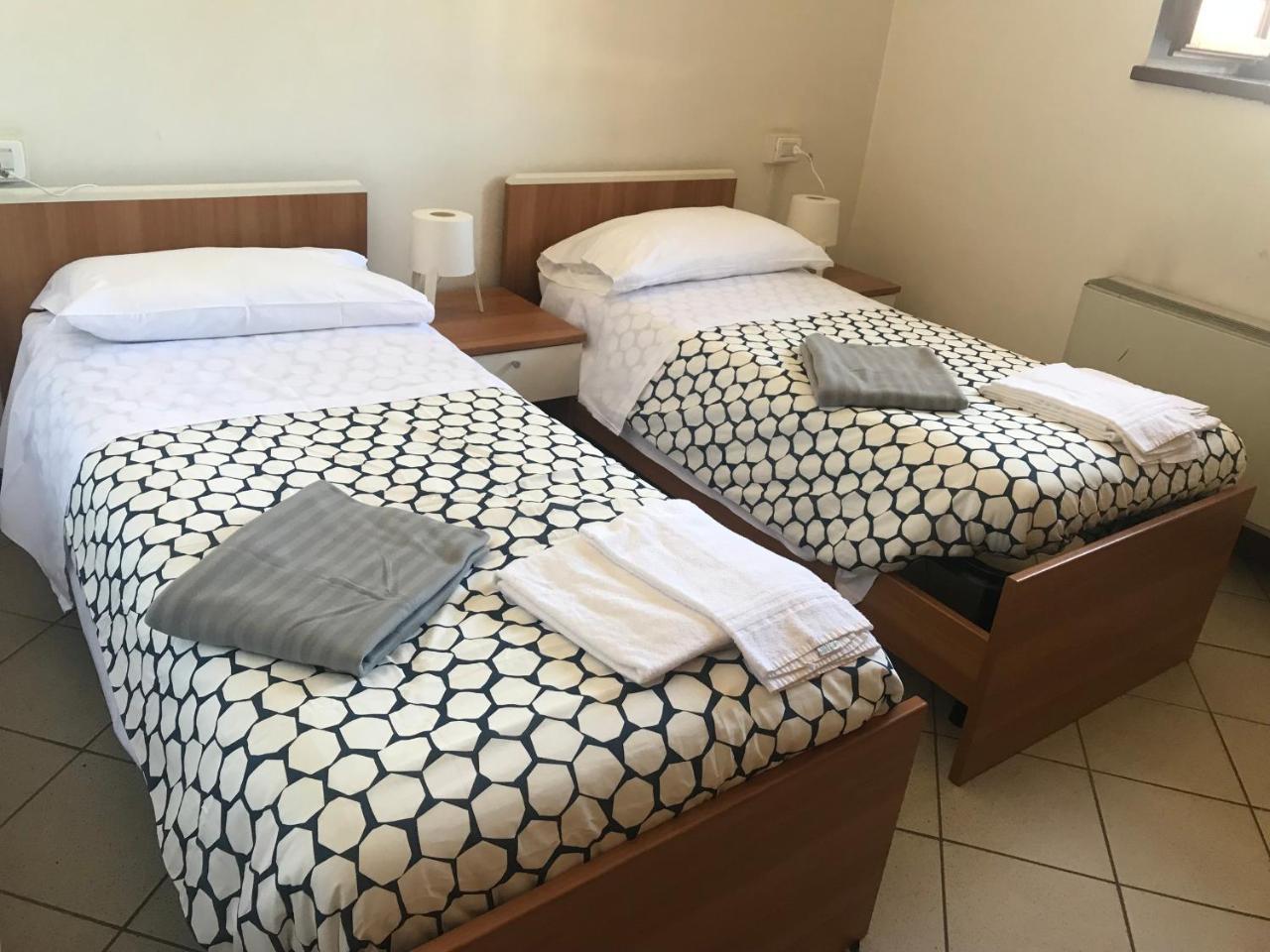 Albergo E Ostello Della Gioventu Biella Centro Storico Экстерьер фото