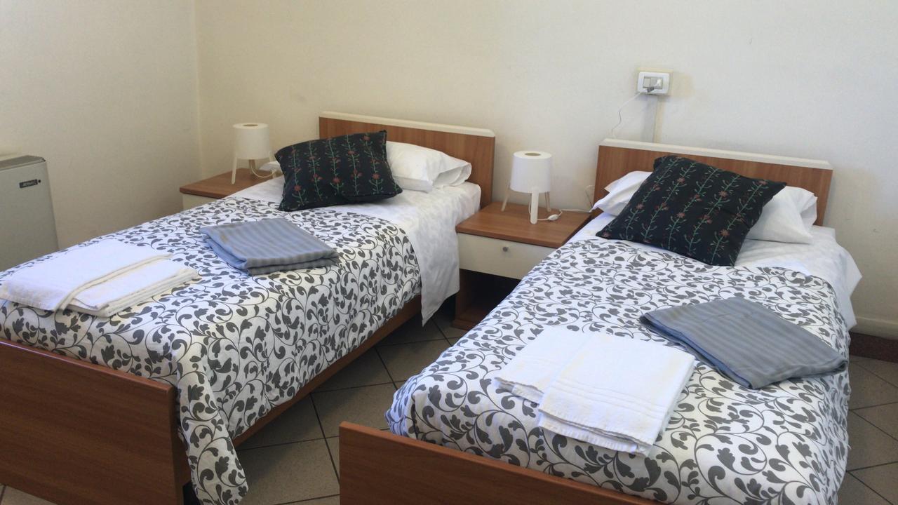 Albergo E Ostello Della Gioventu Biella Centro Storico Экстерьер фото